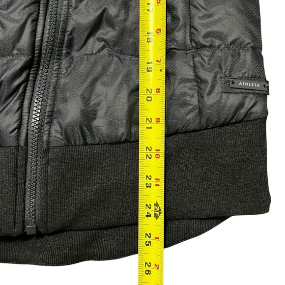 Athleta Inlet Grey Quilted Down Jacket XXS Gorpcore Hiking Activewear Outdoor - Picture 9 of 10